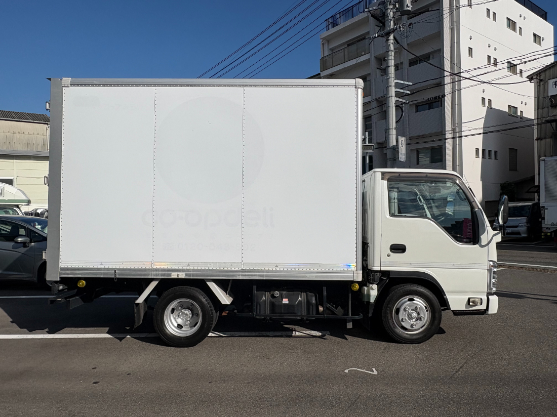 エルフトラック【レンタカー】