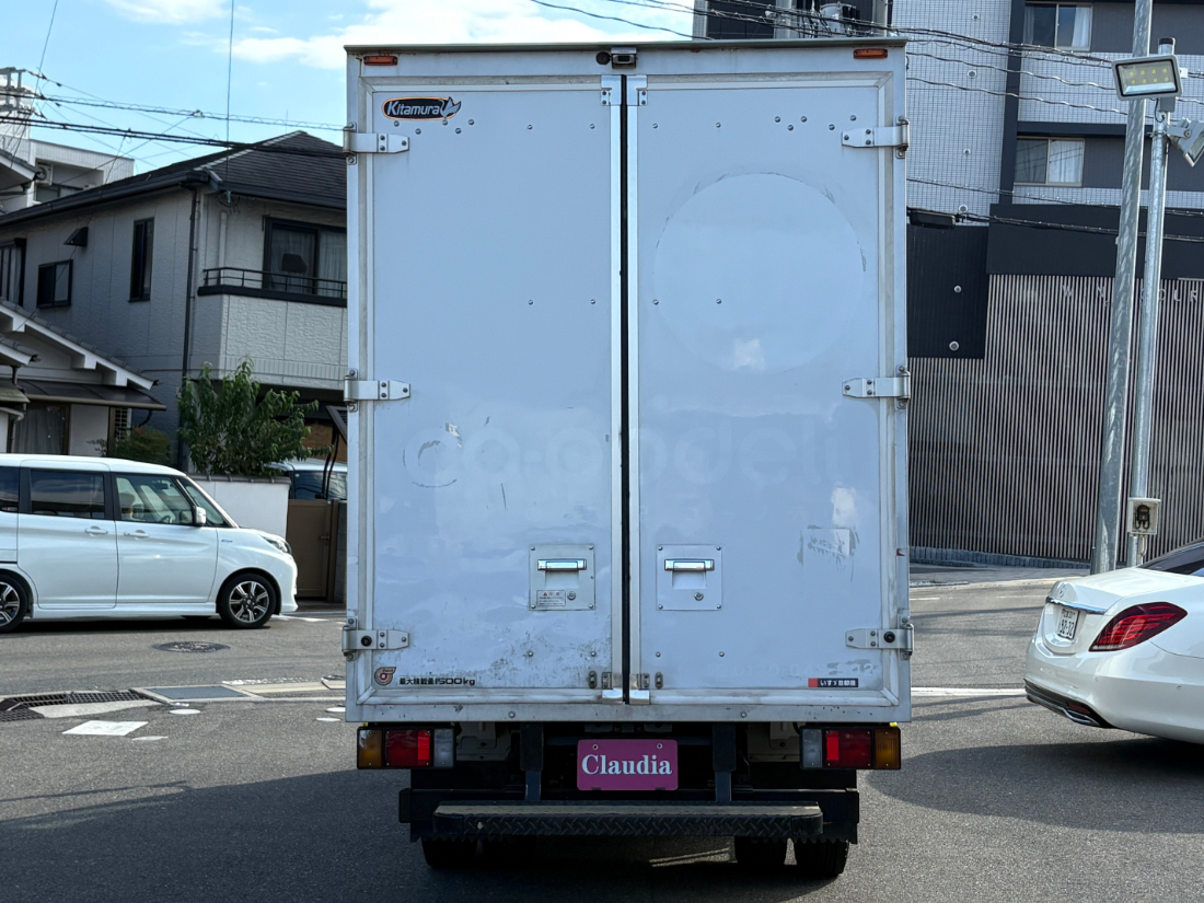 エルフトラック【レンタカー】