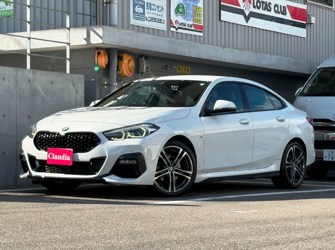 BMW218I【レンタカー】